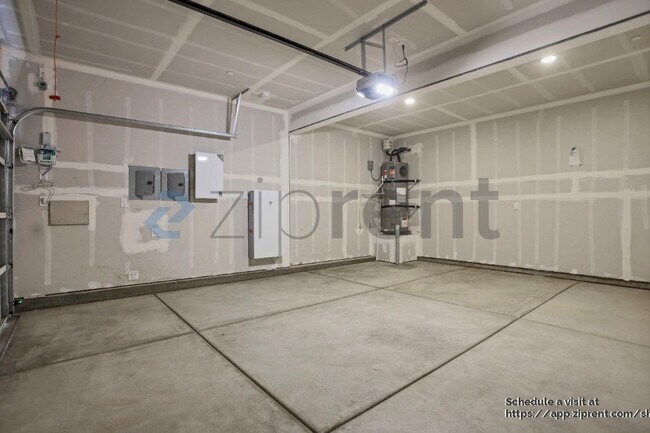 Building Photo - 4654 Sami Jo Dr