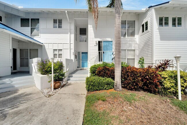 Building Photo - 840 Audubon Dr
