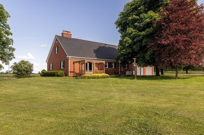 Building Photo - 5565 Stringtown Rd NW