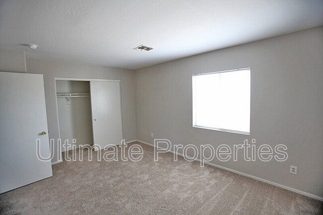 Building Photo - 12301 W Columbine Dr