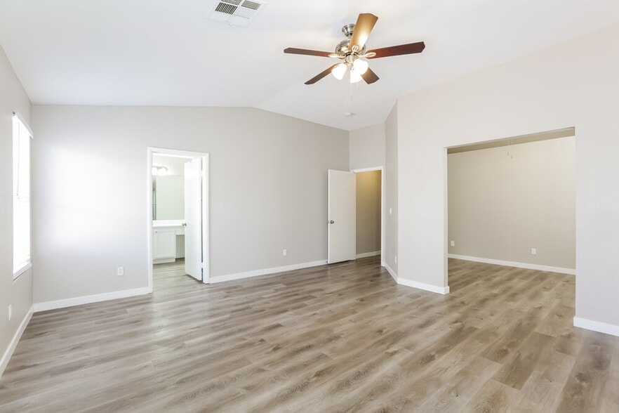 Building Photo - 5813 Grand Heritage St