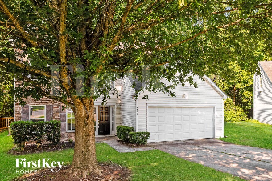 Building Photo - 8605 Royal Bluff Dr