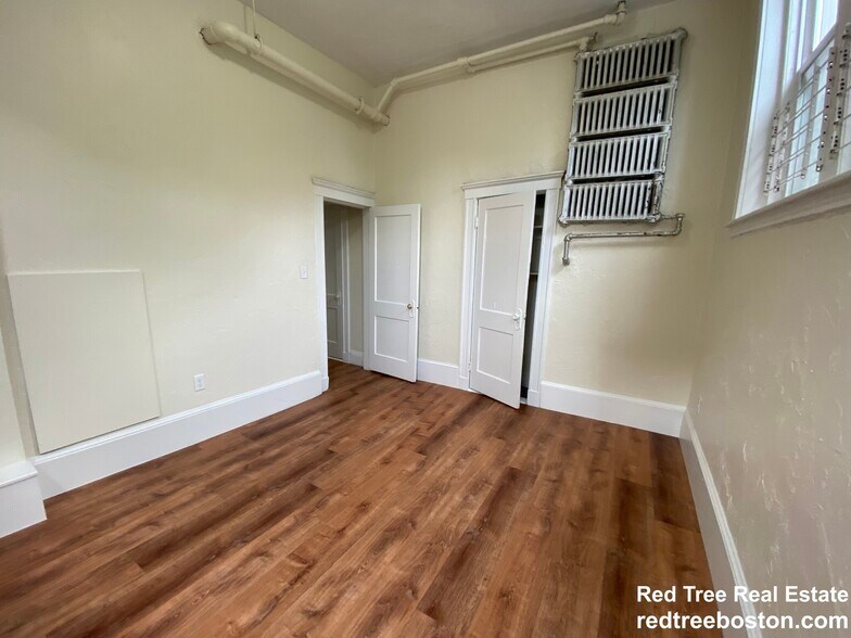 Building Photo - 99 Brainerd Rd