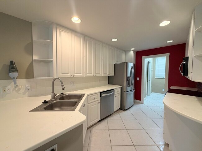 Building Photo - 2205 Telogia Ct