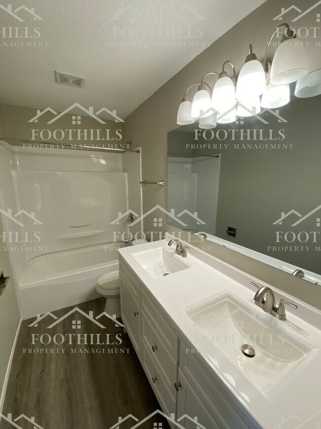 Building Photo - 500 Concord Rd