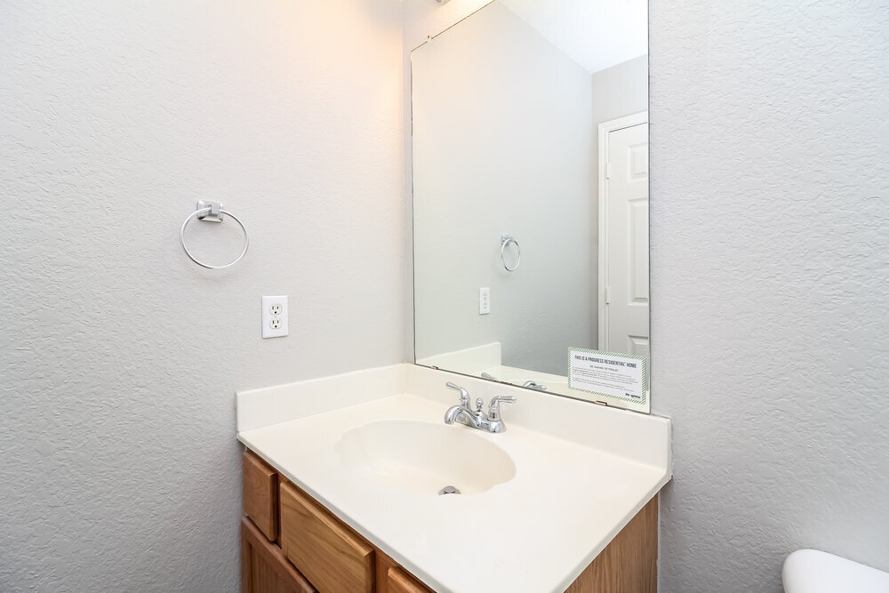 Building Photo - 816 Parker Dr