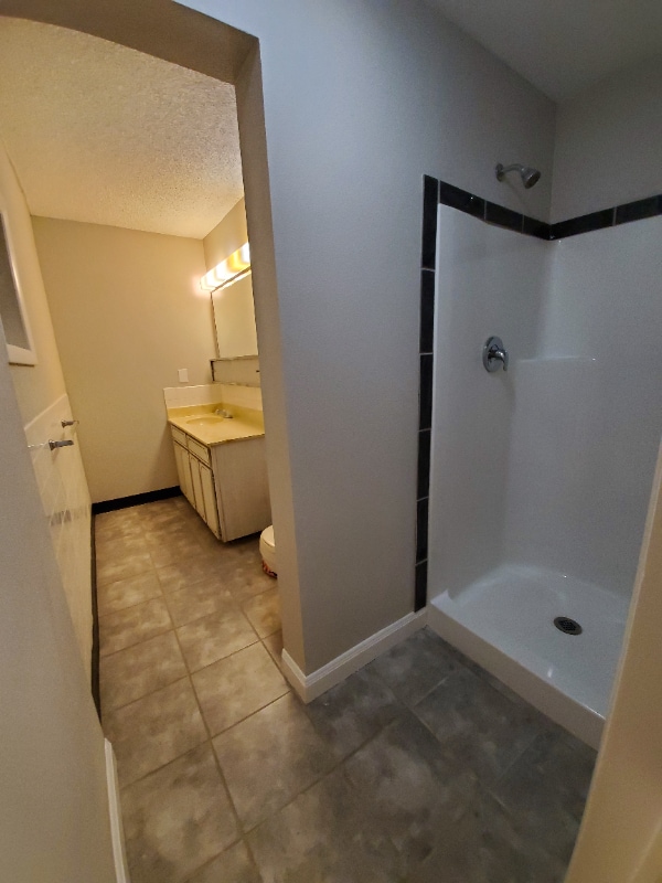 Building Photo - 3415 N Huetter Rd