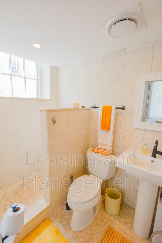 Building Photo - 53 Hasell St