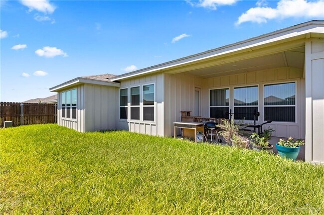 Building Photo - 14130 Wichita Falls Ln
