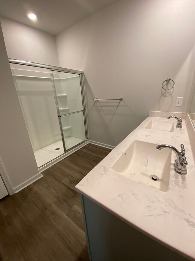 Building Photo - Brand new construction home in the desirable Brunswick Forest subdivision