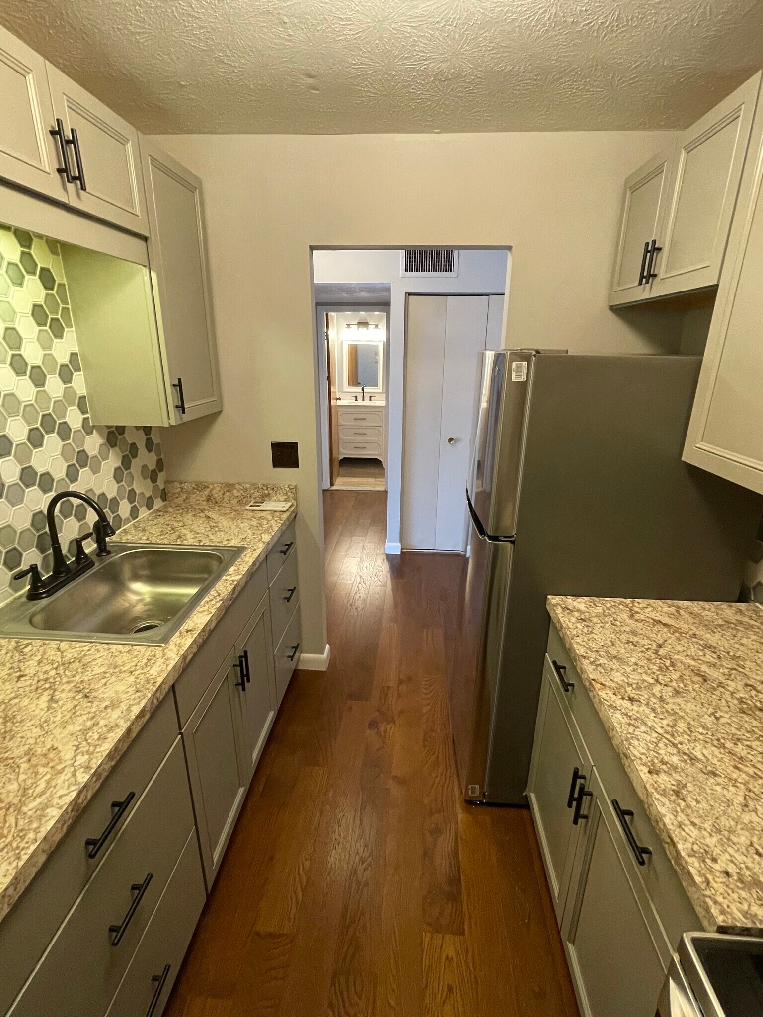 Building Photo - 45 Park Pl