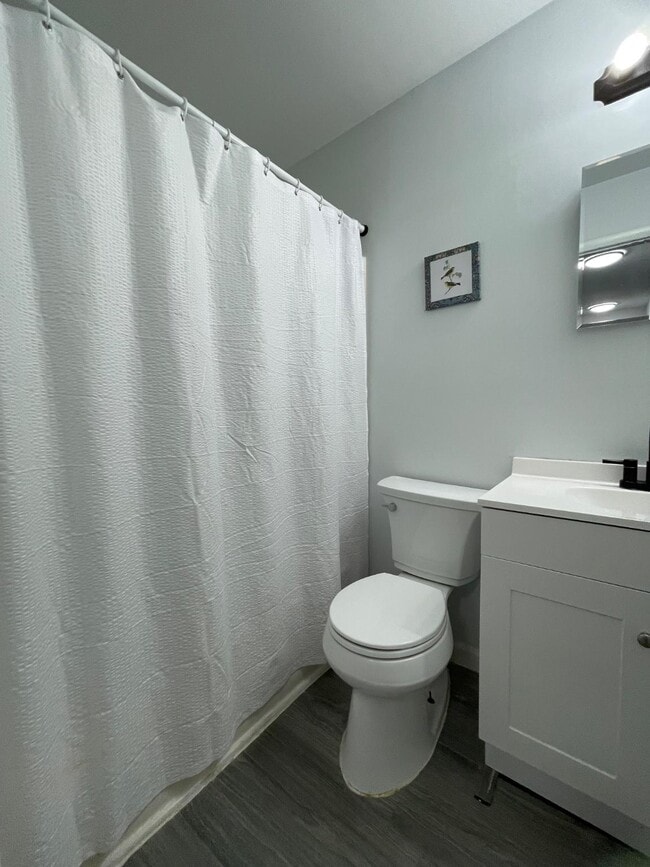 Building Photo - 5202 Magnolia Pl