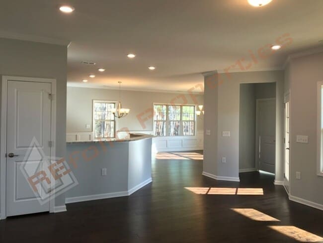 Building Photo - 1648 Pantego Trl