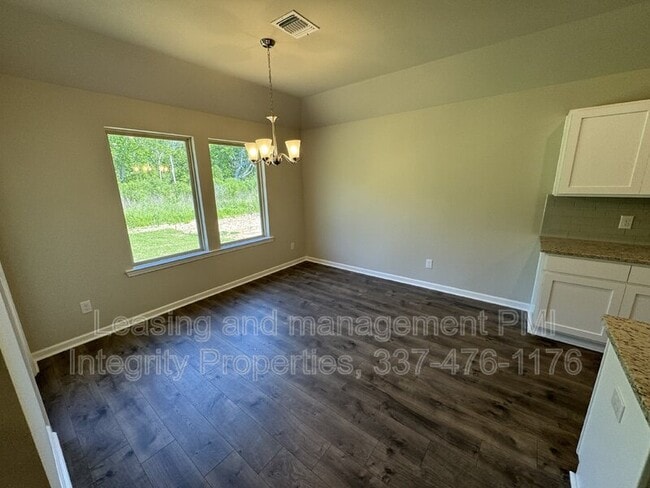 Building Photo - 231 S Lakepointe Dr