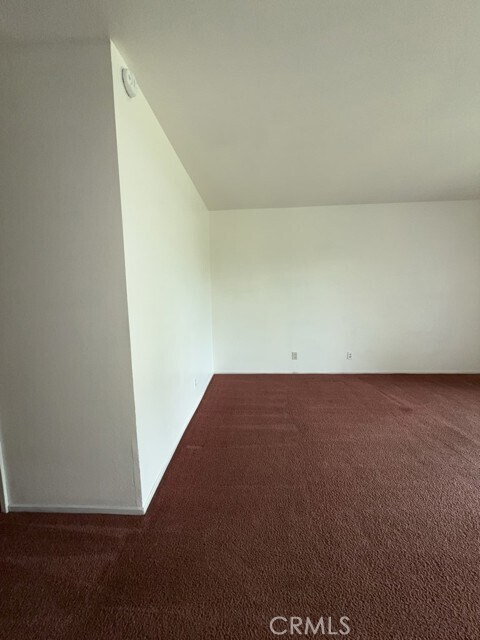 Building Photo - 10 Royale Ave