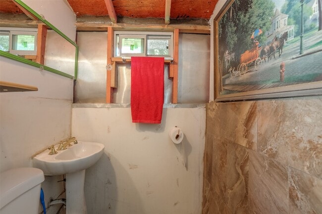 Building Photo - 9226 E Avenue Q