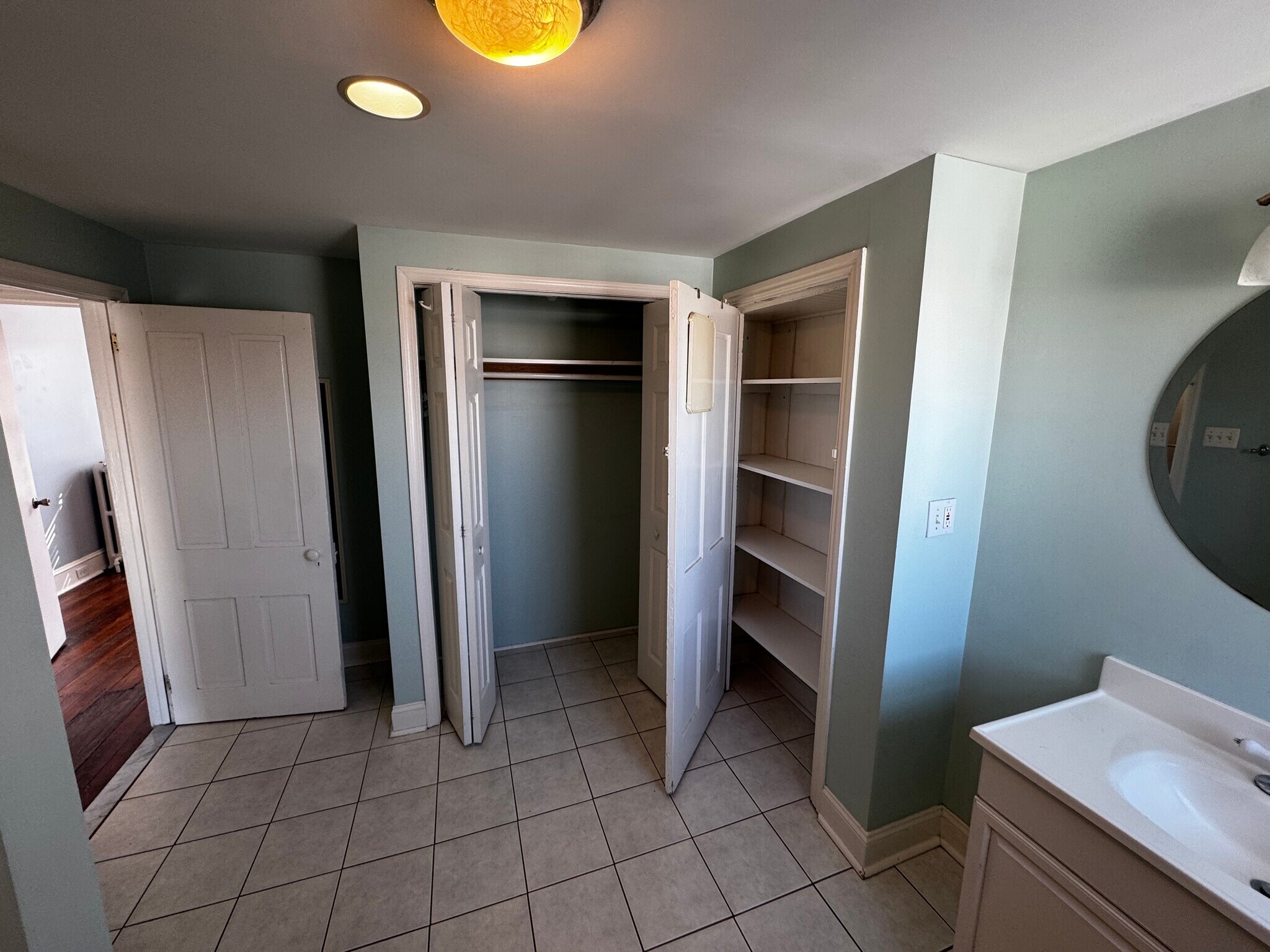 3rd Fl bathroom closet views - 1518 S 13th St