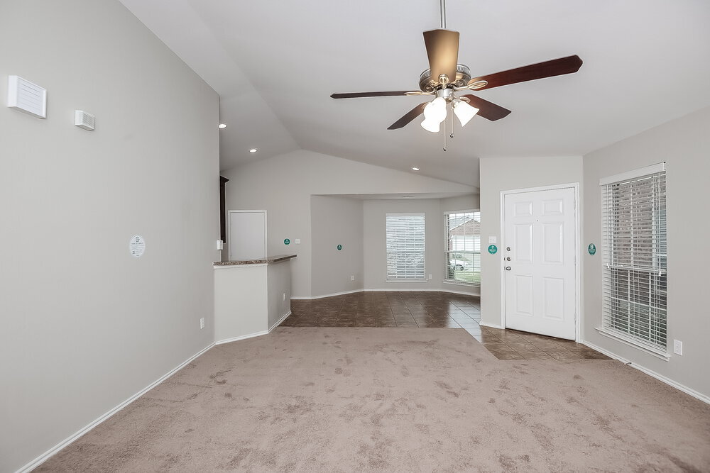 Building Photo - 5832 Melanie Dr