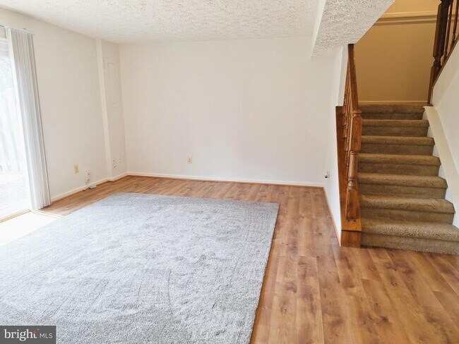 Building Photo - 505 Cross Ridge Ct