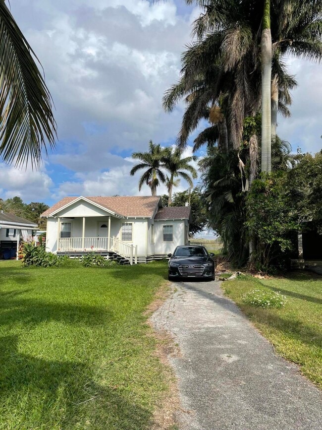 Primary Photo - 36991 3rd St
