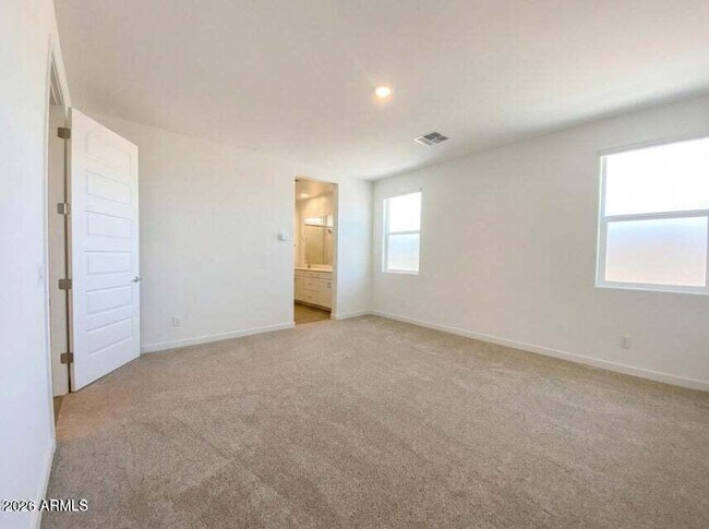 Building Photo - 23150 E Saddle Way