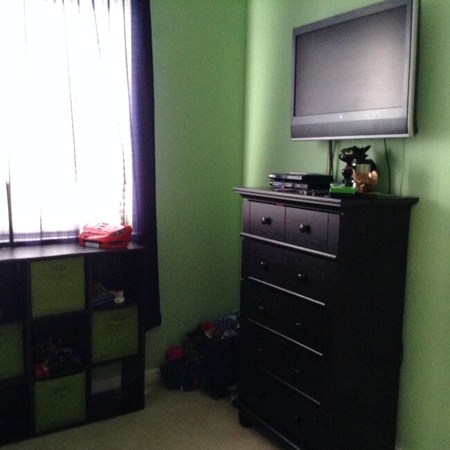 Building Photo - Great Curti Ranch 4 bedroom Home