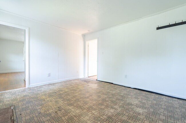 Building Photo - 29 Fiske St