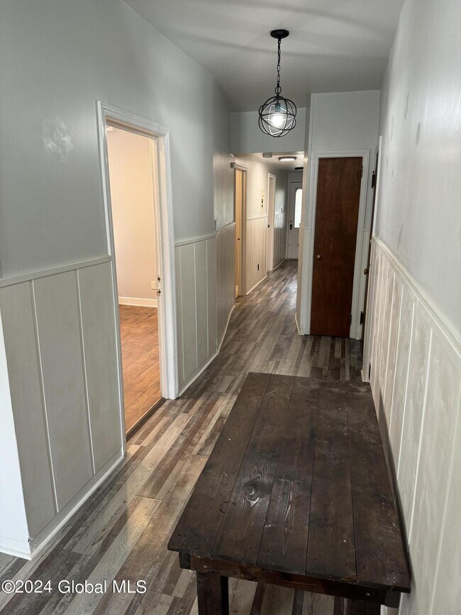 Building Photo - 20 Jay St