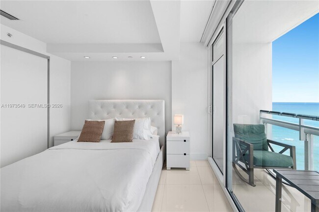Building Photo - 6801 Collins Ave