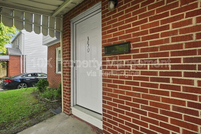 Building Photo - 350 S Chase Ave