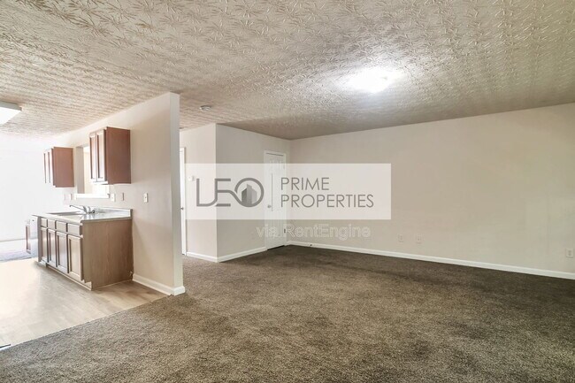 Building Photo - 2842 Vining Ridge Terrace