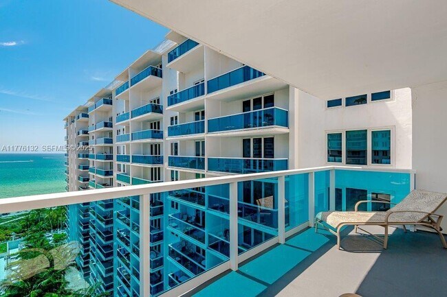 Building Photo - 2301 Collins Ave