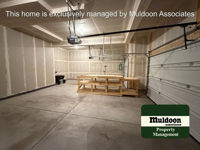 Building Photo - Basically new 2 story home in Paint Brush Hills