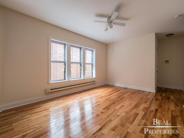 Building Photo - 1 bedroom in CHICAGO IL 60613