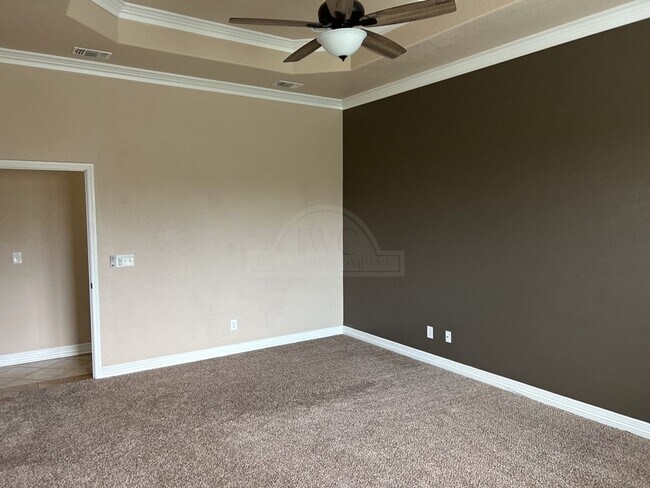 Building Photo - 6008 Bedrock Dr