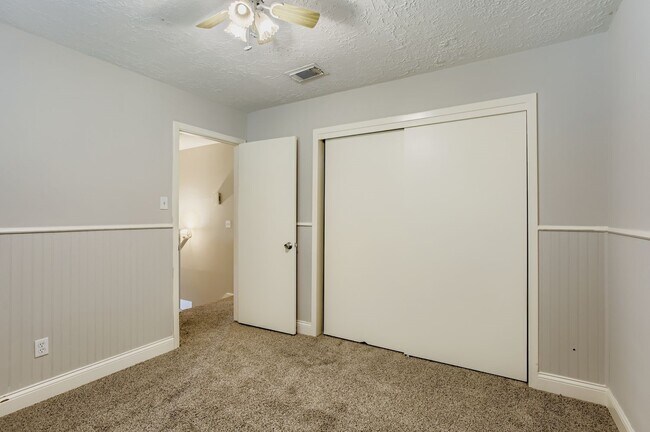 Building Photo - 9506 Landry Blvd