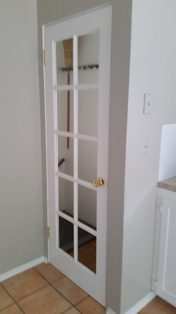 Building Photo - Occupied, do not disturb tenants. Barge-Chestnut Historic District Craftsman 2br 2ba home, with a...