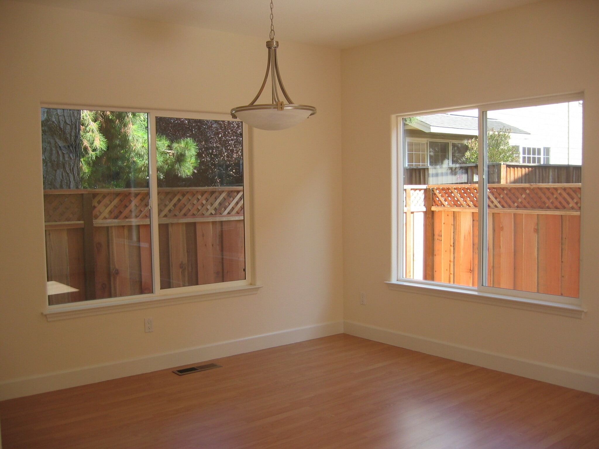Living Room - 400 Cypress Ave