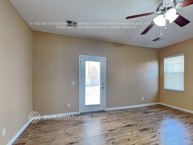 Building Photo - 1441 E Thornton Ave