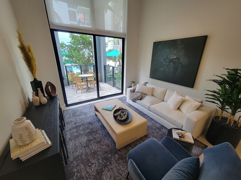 Building Photo - 3352 NW 84th Ave