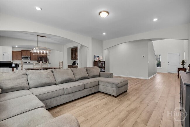 Building Photo - 2980 Kingswood Dr