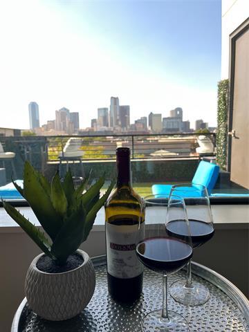 Building Photo - 1901 S Harwood St