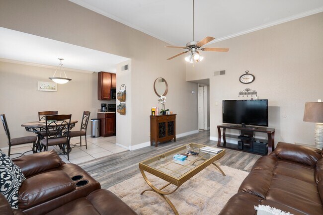 Building Photo - 3600 N Hayden Rd