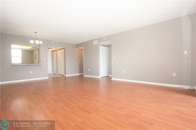 Building Photo - 5200 NW 31st Ave