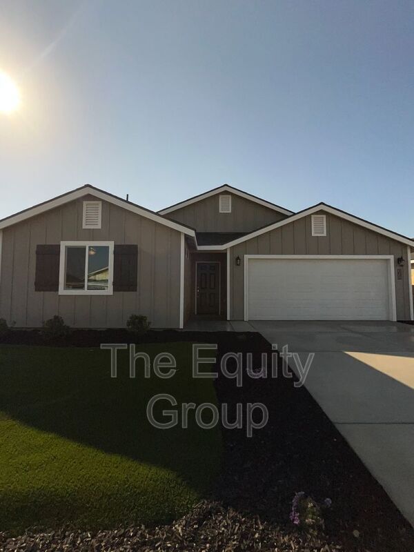 Building Photo - 7031 W Wren Ave