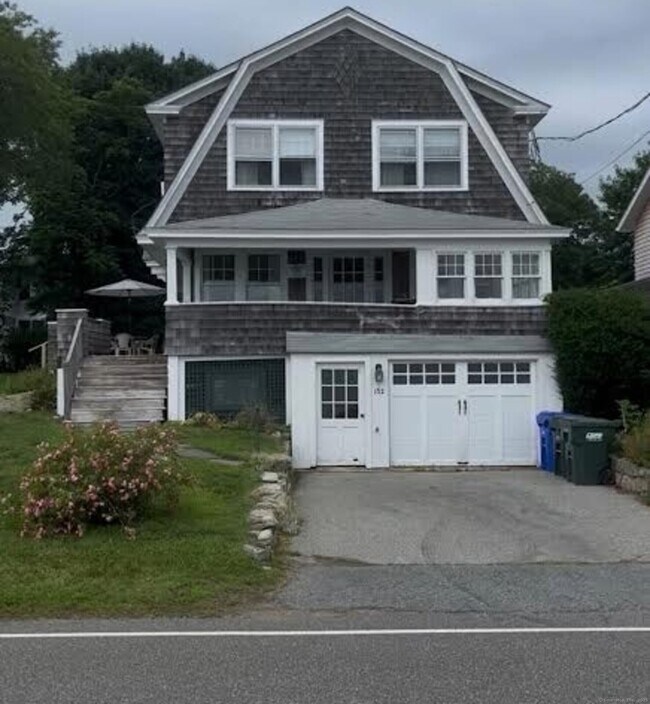 Primary Photo - 132 E Shore Ave
