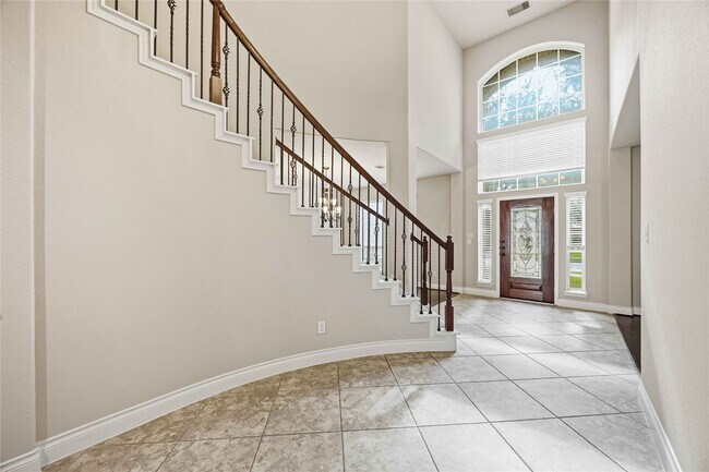 Building Photo - 27707 Lodgemist Ct