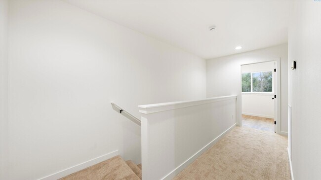 Building Photo - 3555 W 6th Pl