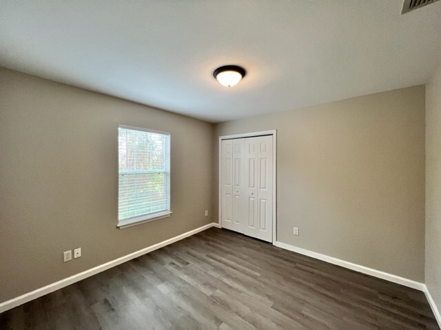 Building Photo - 116 Anns Cove