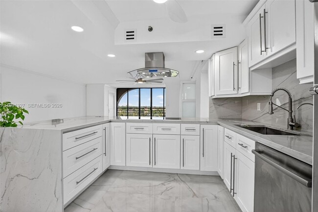 Building Photo - 7145 Promenade Dr